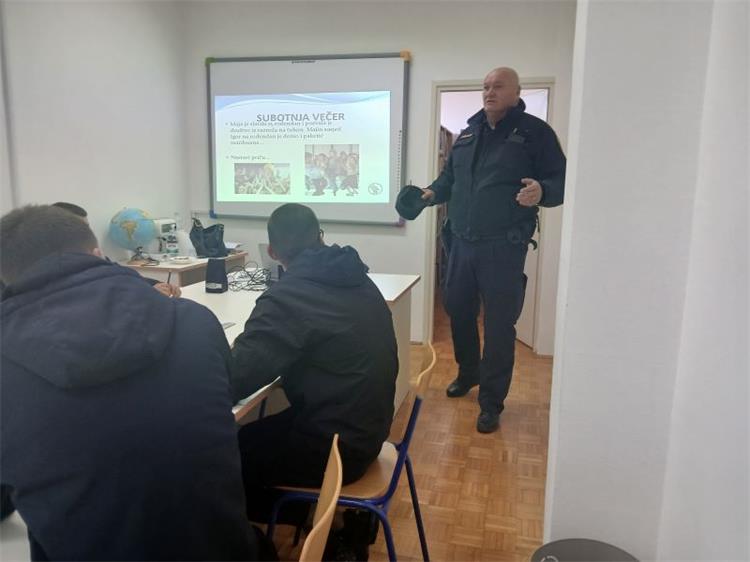 Slika /2025/PREVENCIJA/skole 8.12.-3.jpg